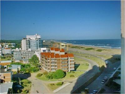 Alquilo excelente apartamento en Brava a 100 metros de la playa, Punta del Este., 62 mt2, 1 dormitorios
