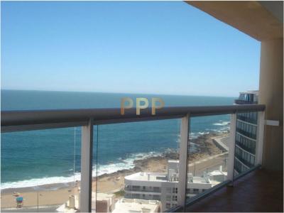 Apartamento en venta en PenÃ­nsula, piso alto con vista al mar!!!, 75 mt2, 2 dormitorios