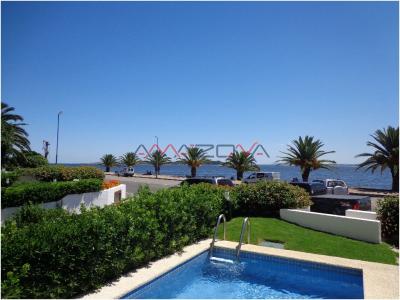 Con piscina propia, espectacular vista y ubicaciónALQUILER Y VENTA PUERTO, 250 mt2, 3 dormitorios