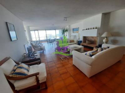 Apartamento en venta, tres dormitorios, Punta del Este - Zona: Península                            , 171 mt2, 3 dormitorios
