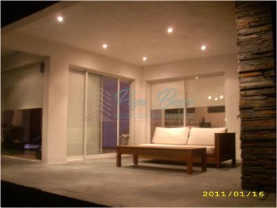 Casa en Punta Piedras para venta., 450 mt2, 3 dormitorios