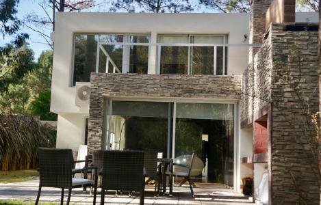 Casa en Punta Ballena, Design Village, 500 mt2, 3 dormitorios