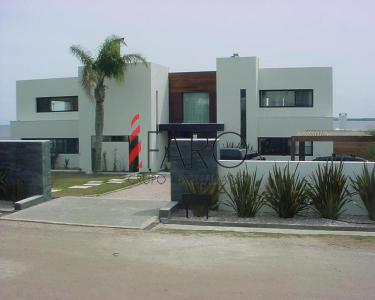 Casa en Punta Ballena, 6 dormitorios *, 2300 mt2, 6 dormitorios