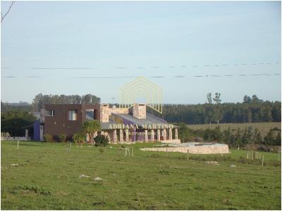 Chacra en Pan de Azúcar más de 28 hectáreas, 6 dormitorios y casa de caseros, con parrilleros, pisci, 515 mt2, 6 dormitorios