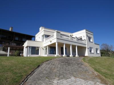 Casa en Lomo de la Ballena - Punta Ballena, 943 mt2, 4 dormitorios