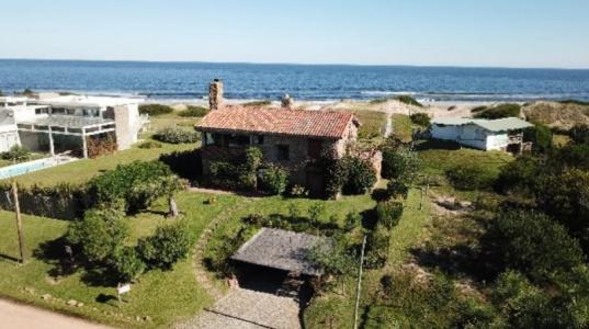 Casa frente al mar, Tio Tom, Punta Ballena, 637 mt2, 3 dormitorios